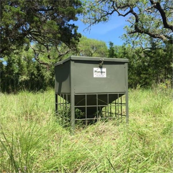 PLATEAU: Premium Quail Feeder