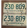 Image 1 : 11 - 1974 Saskatchewna licence plate pair