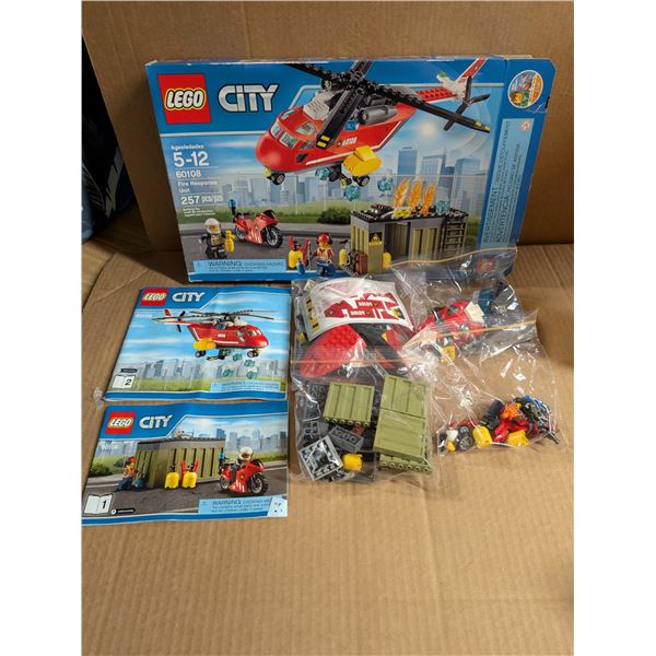 Lego City Set 60108 w/ original Box w/ Instructions