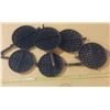 Image 5 : Vintage cast iron waffle irons.