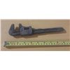 Image 5 : Antique cast iron parts for a Singer treadle sewing machine.