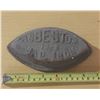 Image 1 : Vintage Asbestos Sad Iron, likely dating from the late 19th century.