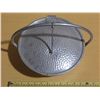 Image 2 : Vintage Nasco Italy hammered aluminum casserole dish with a hinged lid. (Glass bowl have 2 chips)