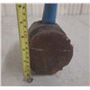 Image 4 : Heavy-duty sledge hammer. (Height 36")