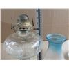 Image 4 : Oil Lamp with Chimney