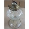 Image 9 : Oil Lamp with Chimney