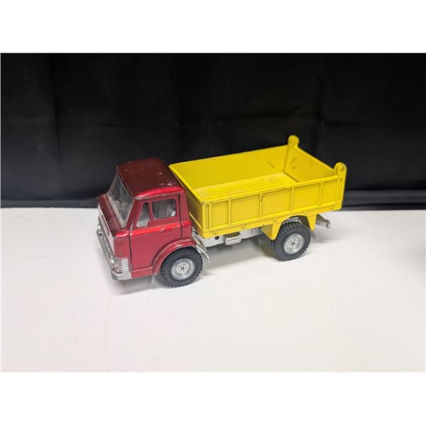 Vintage Dinky Toys Ford D 800 Made in England