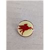 Image 1 : Vintage Mobile Oil Pegasus Label Pin