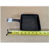 Image 2 : 5.5x5.5" Old Mountain Cast Iron Pan Square EUC