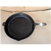 Image 1 : 12" Cast Iron Skillet