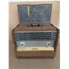 Image 2 : VTG Sears 1950s Silverstone Shortwave Radio