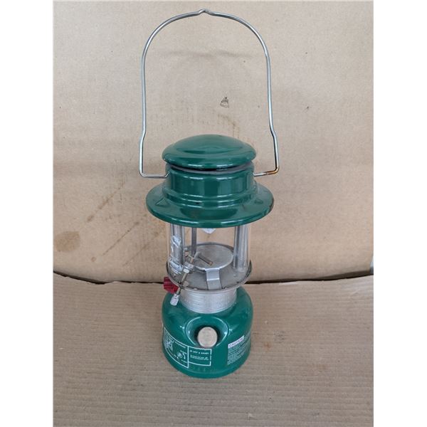 Excellent Condition Coleman 321C Lantern