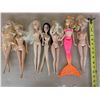 Image 2 : (7) Old Barbies