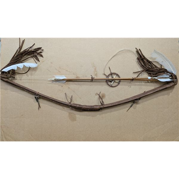 Vintage First Nations Décor 40" Wrapped Bow Plus Arrow Set