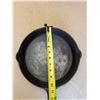 Image 2 : GSW Made in Canada No.9 Cast Iron Pan EUC