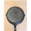 Image 3 : GSW Made in Canada No.9 Cast Iron Pan EUC