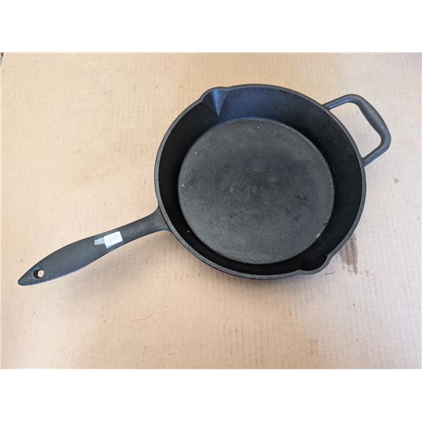 Lagostina Cast Iron Pan 10.5x2 Deep EUC