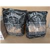 Image 3 : Jack Daniels Bradley Smoking Bisquettes and Whiskey Barrel Smoking Chips