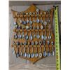 Image 6 : (2) Vintage Wall Plaque of Vintage Décor Spoons as Shown