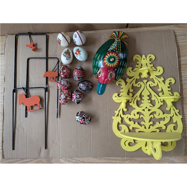 Lot of Misc. Décor (Pottery Duck, Wood Wall Décor, and etc.)