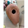 Image 3 : Lot of Misc. Décor (Pottery Duck, Wood Wall Décor, and etc.)
