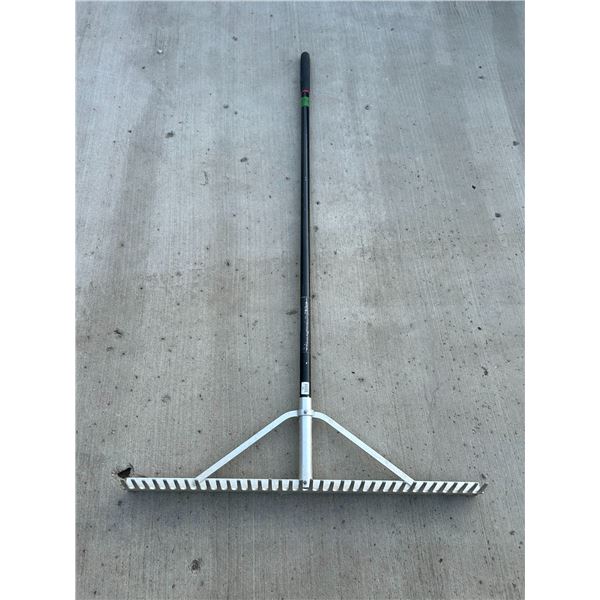 Large Leveling Rake