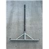 Image 1 : Large Leveling Rake