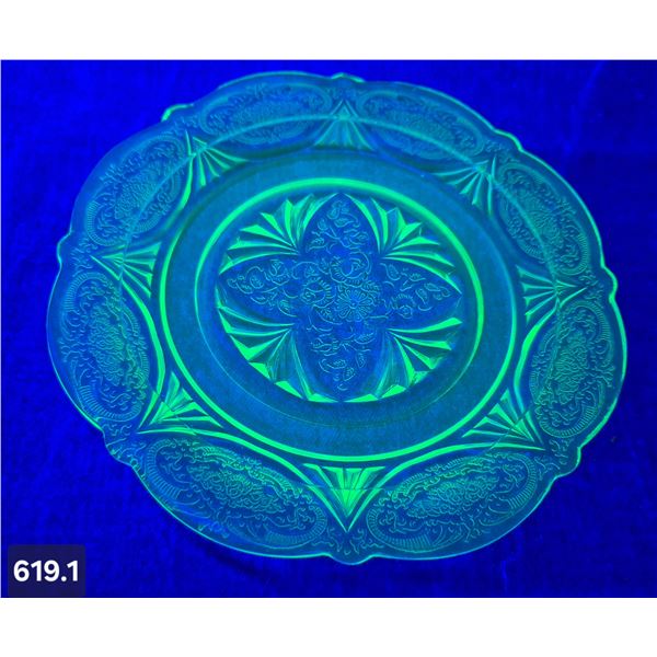 619. Uranium glass Royal Lace green depression glass plate - no damage, glows