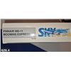 Image 4 : 628. Diecast Finnair MD-11 "Moomins Express" Airplane 1:400 - 1990s, new in box