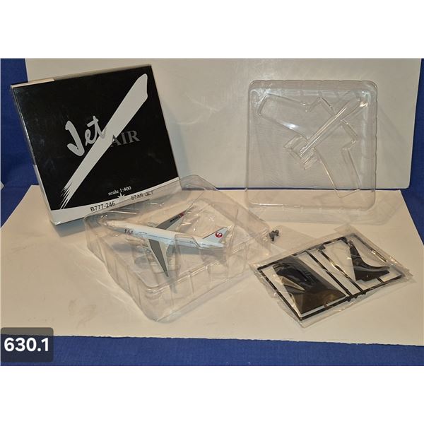 630. Diecast Star Jet Boeing B777-246 Airplane 1:400 - 1990s, new in box