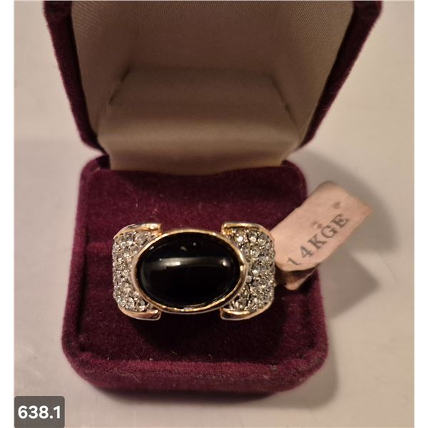 638. 14k gold-plated size 12 ring, with stone and CZs - excellent condition