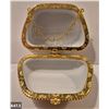Image 3 : 647. Porcelain hand-painted miniature purse (handbag) - 22k gold trim, 3 x 2 1/2 inches tall - no da