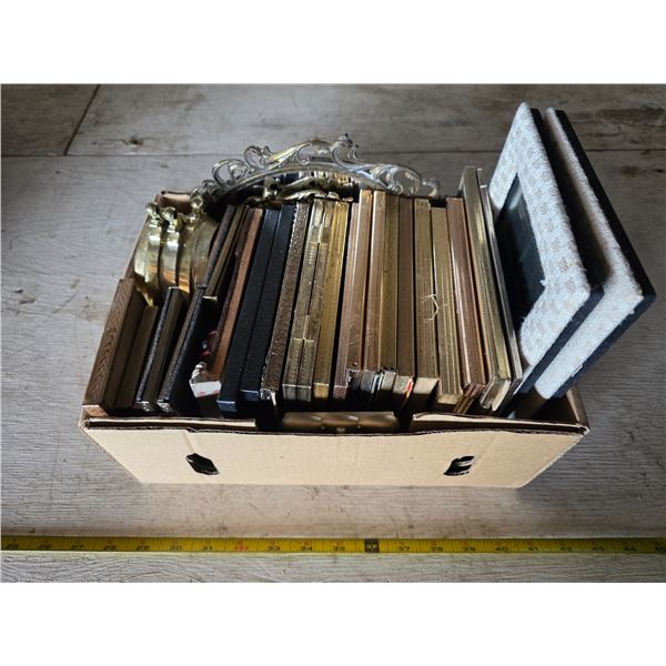 Lot of various picture frames