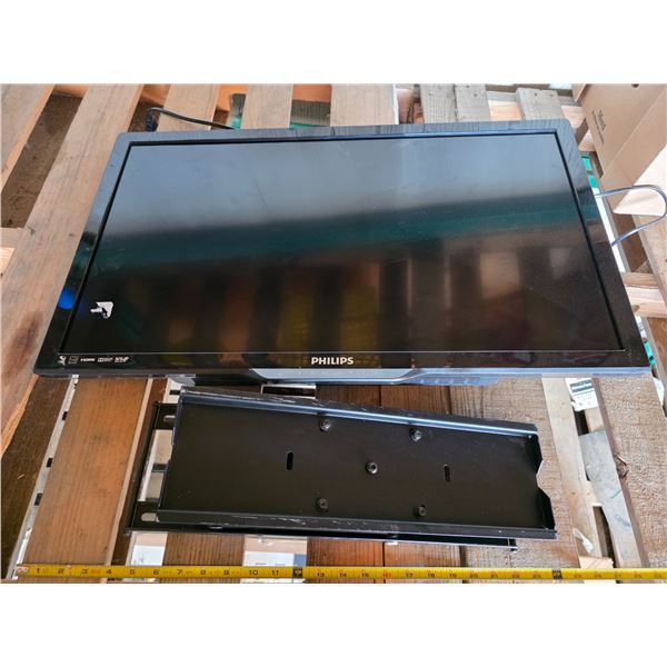 32" TV with wall mount