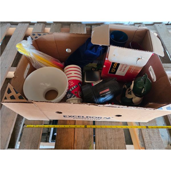 Lot of misc items, spot light, cups