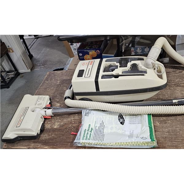 Kenmore 636 Vacuum Cleaner w/ Attachments and Retractable Cord & Bags