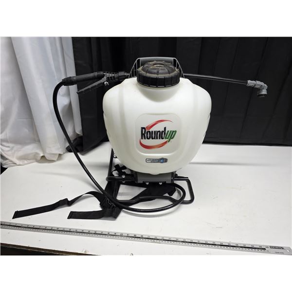 Round up back pack sprayer