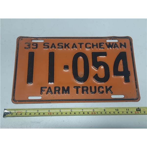 1939 Saskatchewan License Plate. (Farm Truck)