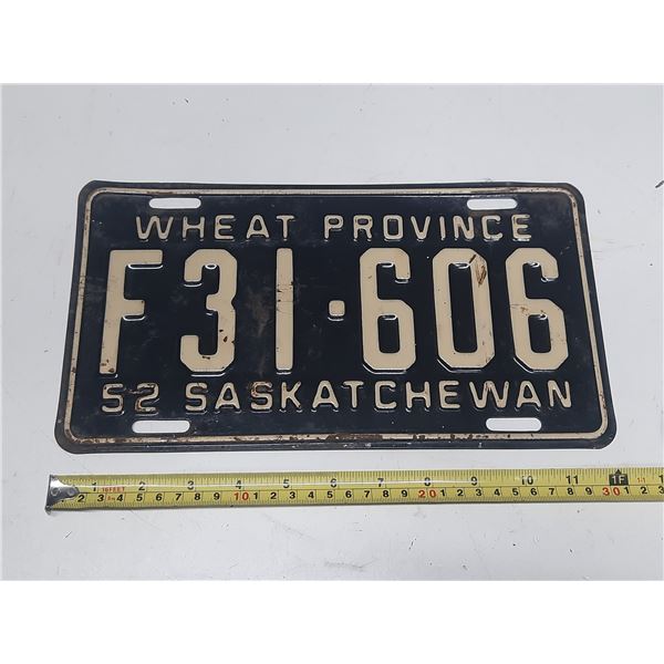 1952 Saskatchewan License Plate. (Wheat Province)