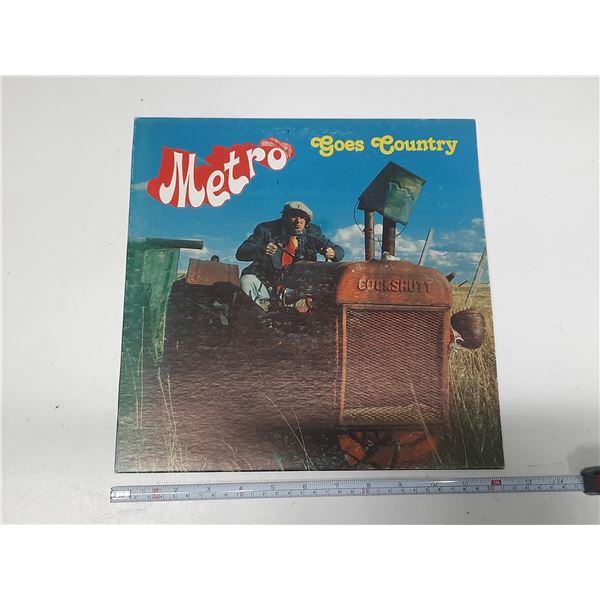 Metro Goes Country Album.