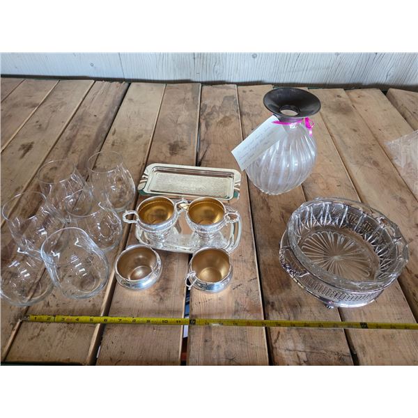 Lot of misc items- e.p copper and glassware