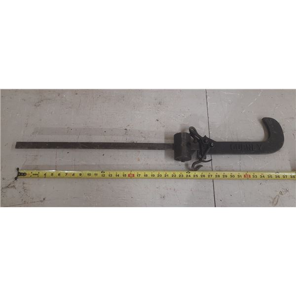 Antique beam scale for weighing heavy items. (Length 38")