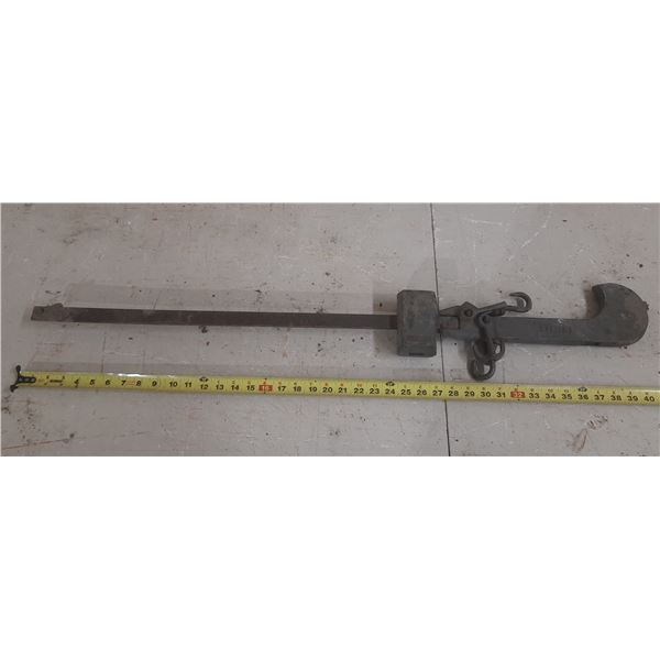 Antique beam scale for weighing heavy items. (Length 40")