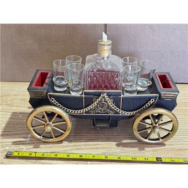 Musical decanter wagon with shot glasses- works