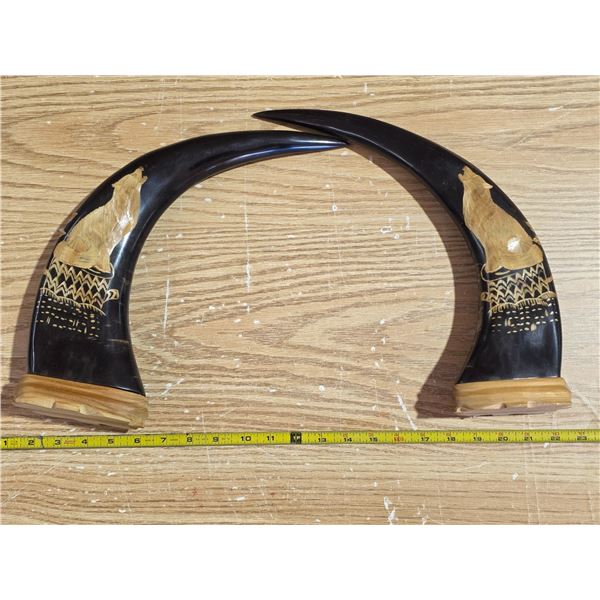 2 decorative horn statues- 13"H
