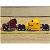Image 1 : 2 semi trucks