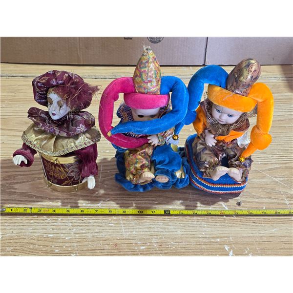 3 jesters- 1 is wind up