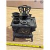 Image 1 : Cresent cast iron mini stove