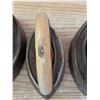 Image 3 : 3 antique sad irons