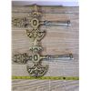 Image 2 : 2 décor swords- bronze colored 24"L